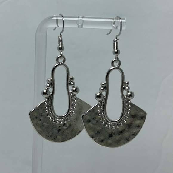 Elegant Silver Dangle Earrings - Picture 2 of 4